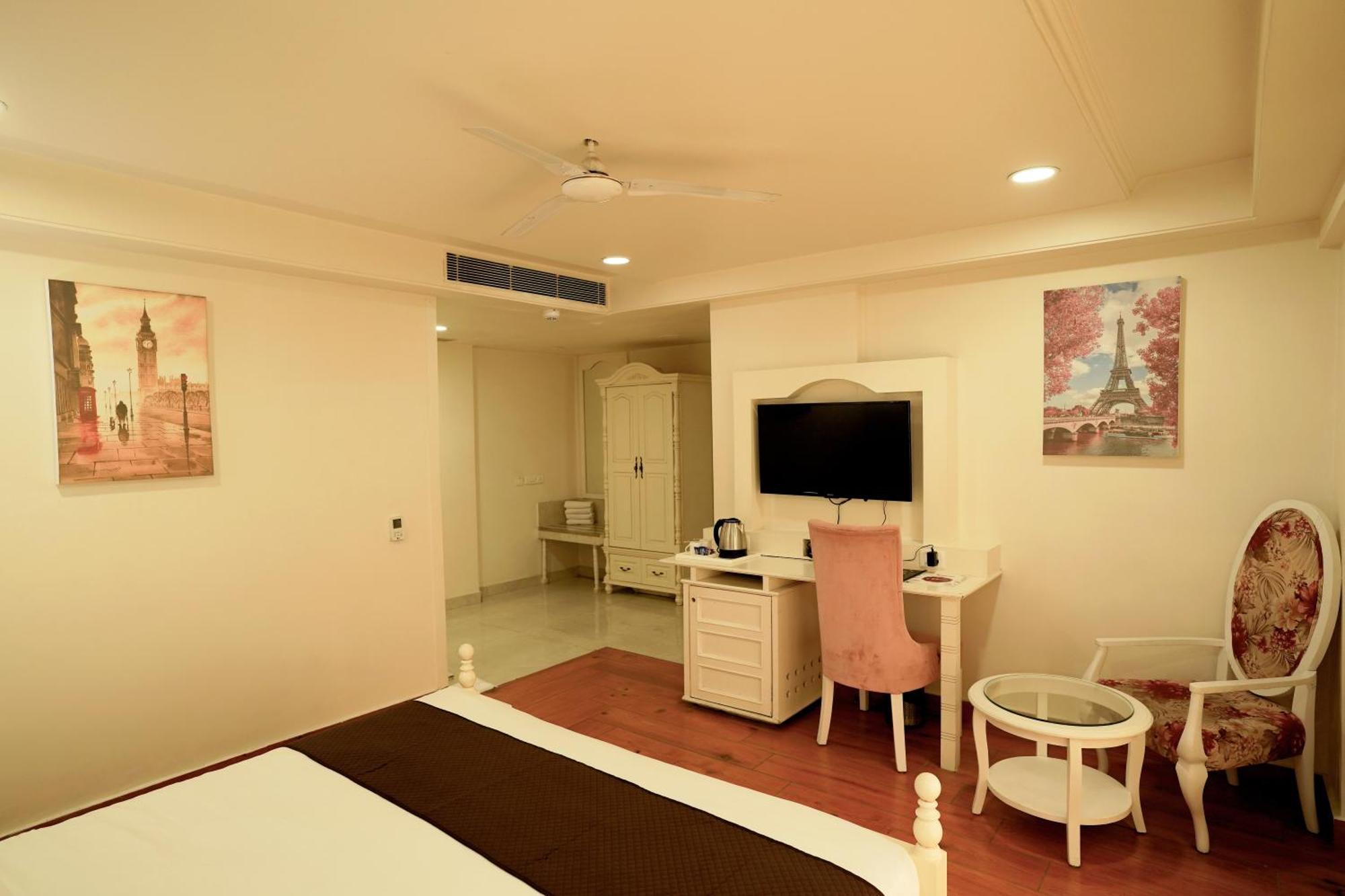 Hotel Cygnett Lite Grand, Jaipur Extérieur photo