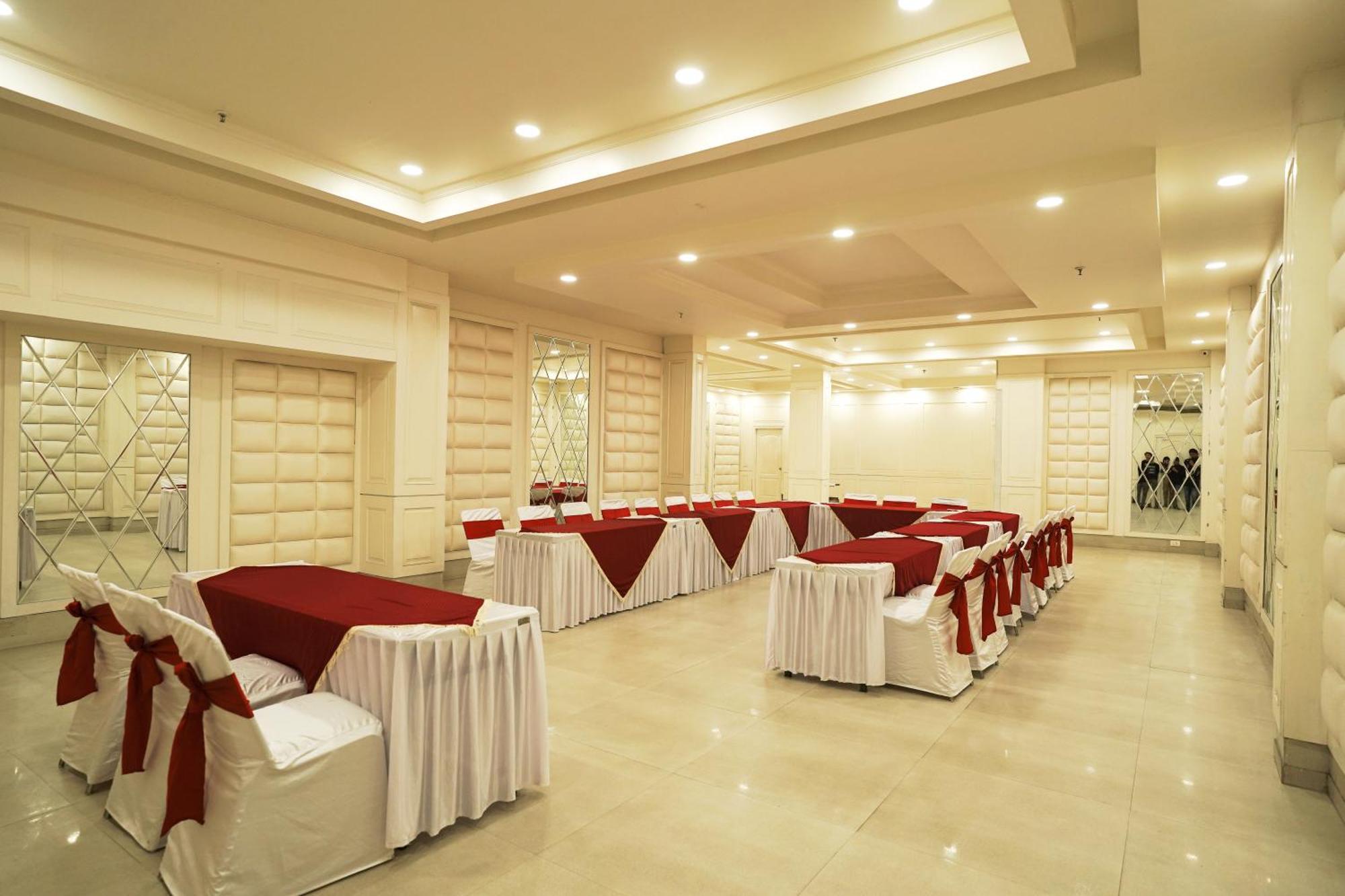 Hotel Cygnett Lite Grand, Jaipur Extérieur photo