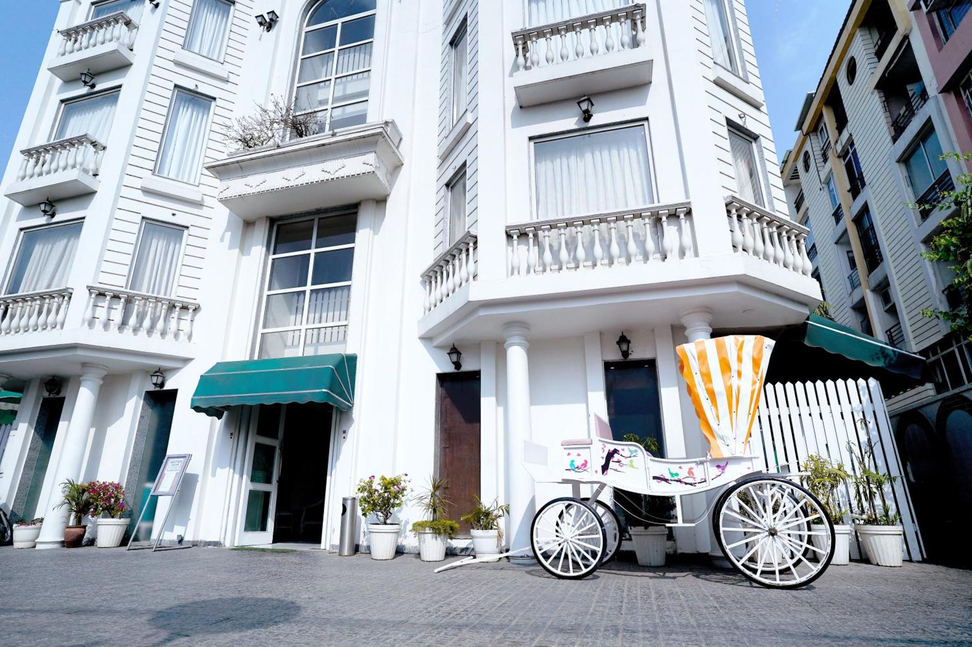 Hotel Cygnett Lite Grand, Jaipur Extérieur photo