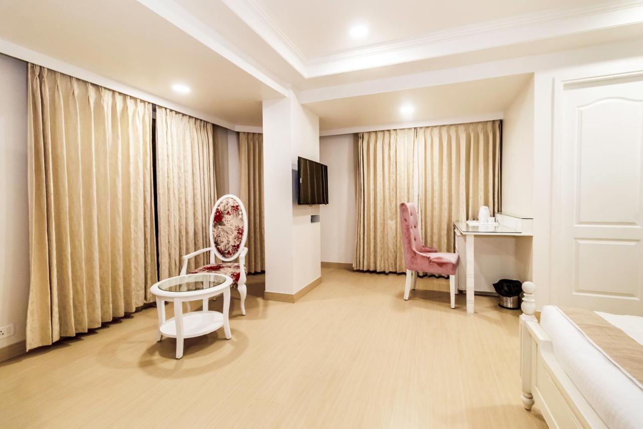 Hotel Cygnett Lite Grand, Jaipur Extérieur photo
