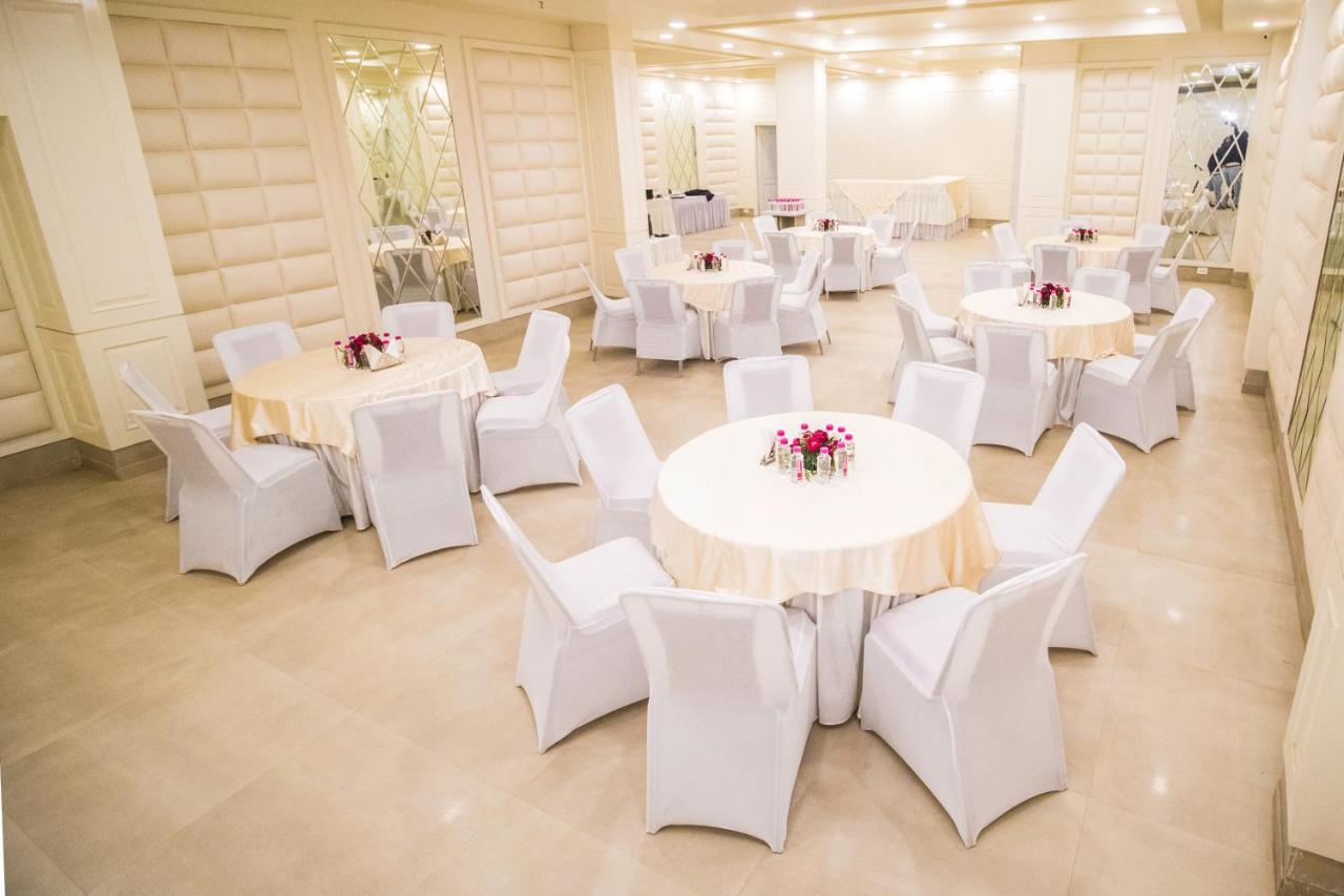 Hotel Cygnett Lite Grand, Jaipur Extérieur photo