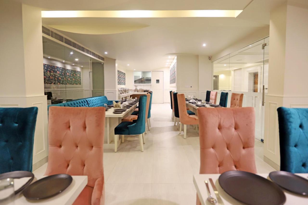 Hotel Cygnett Lite Grand, Jaipur Extérieur photo